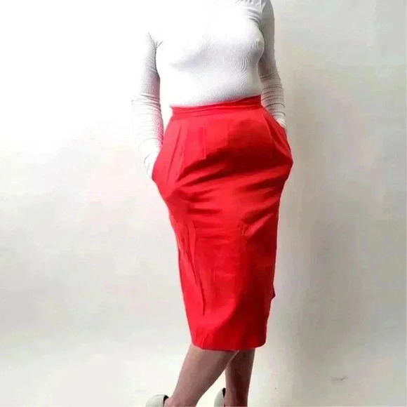 Vintage 1960s Mod Salmon Pink Pencil Skirt - 8 - Picture 2 of 10